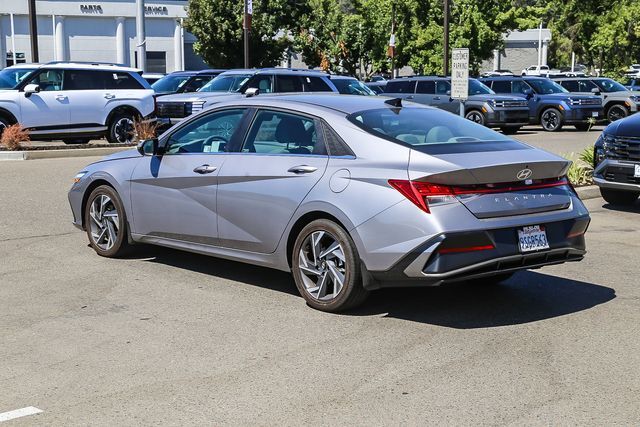 2025 Hyundai Elantra SEL Convenience 2025 Hyundai Elantra SEL Convenience