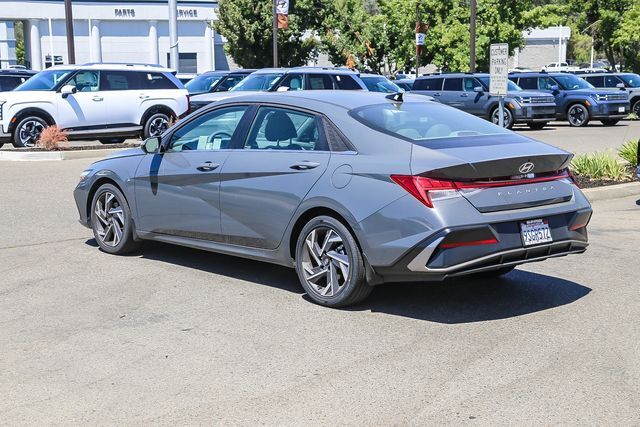2025 Hyundai Elantra SEL Convenience 2025 Hyundai Elantra SEL Convenience
