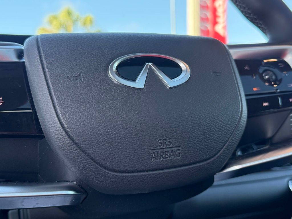 2025 INFINITI QX80 LUXE Lakeland FL