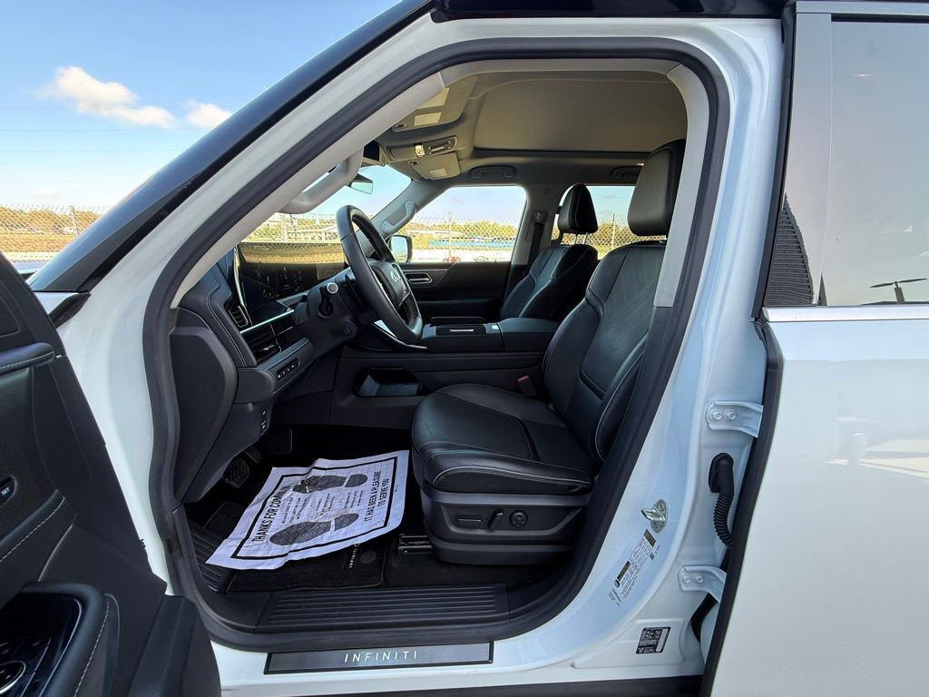 2025 INFINITI QX80 LUXE Lakeland FL