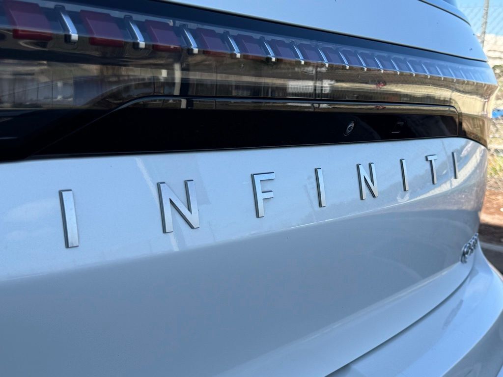 2025 INFINITI QX80 LUXE Lakeland FL