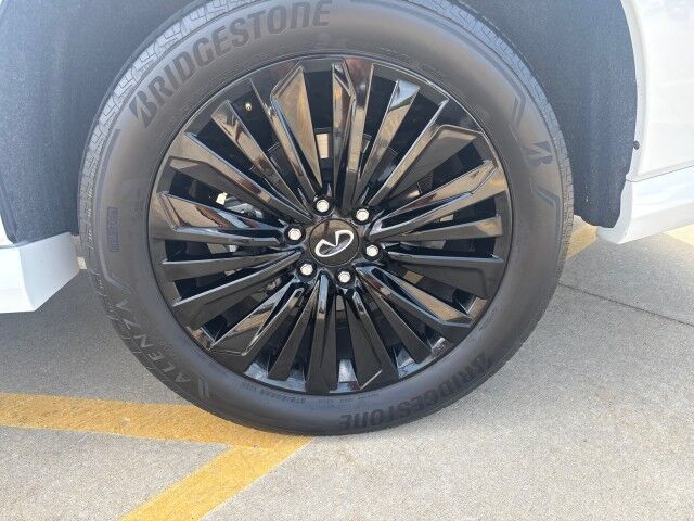2025 INFINITI QX80 SENSORY Springfield IL 2025 INFINITI QX80 SENSORY Springfield IL