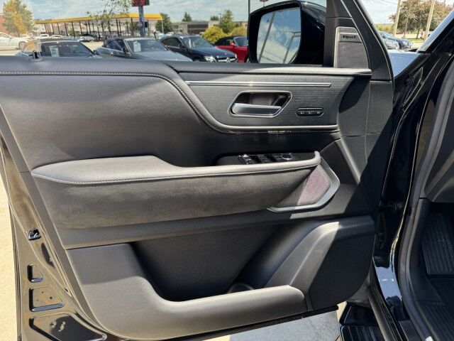 2025 INFINITI QX80 SENSORY Springfield IL 2025 INFINITI QX80 SENSORY Springfield IL
