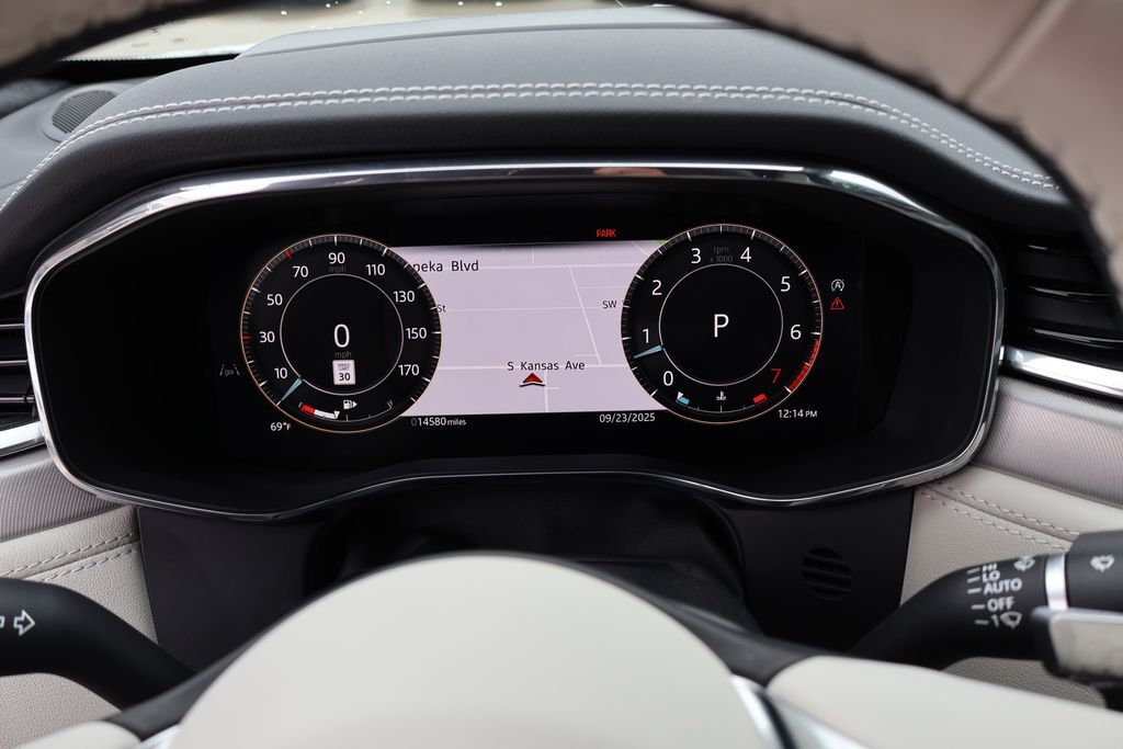 2025 Jaguar F-PACE P250 R-Dynamic S