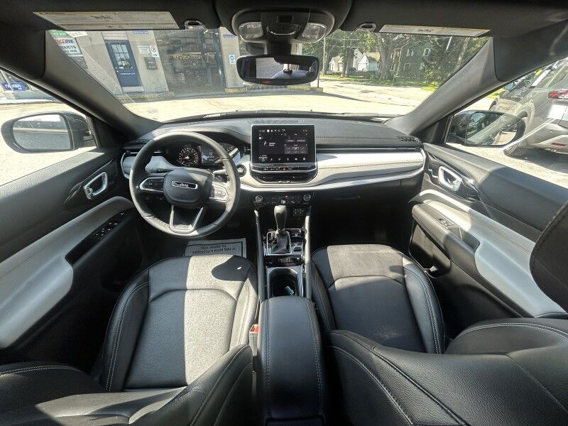 2025 Jeep Compass Limited - 1 OWNER - LOCAL TRADE IN Whitinsville MA 2025 Jeep Compass Limited - 1 OWNER - LOCAL TRADE IN Whitinsville MA