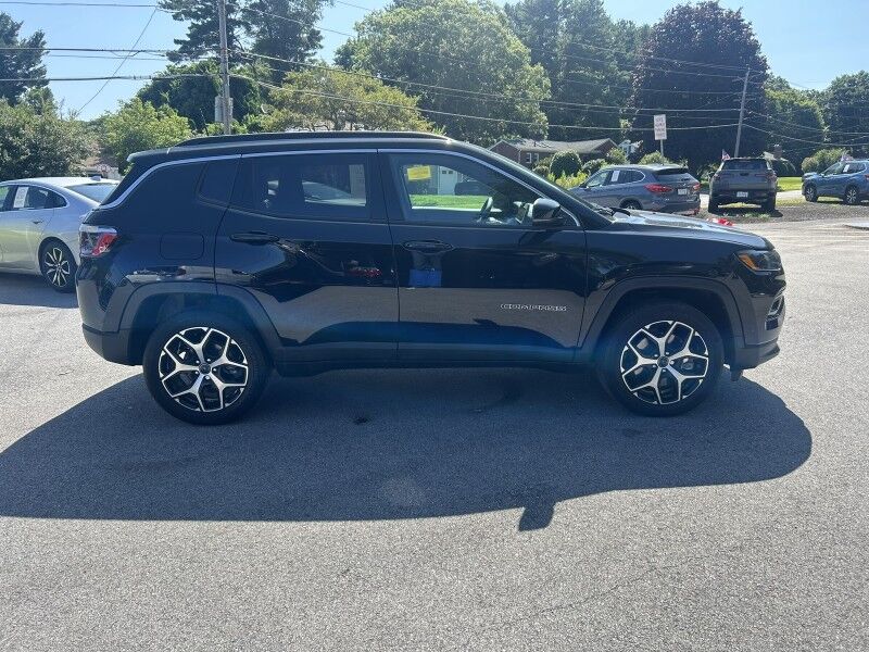 2025 Jeep Compass Limited - 1 OWNER - LOCAL TRADE IN Whitinsville MA 2025 Jeep Compass Limited - 1 OWNER - LOCAL TRADE IN Whitinsville MA