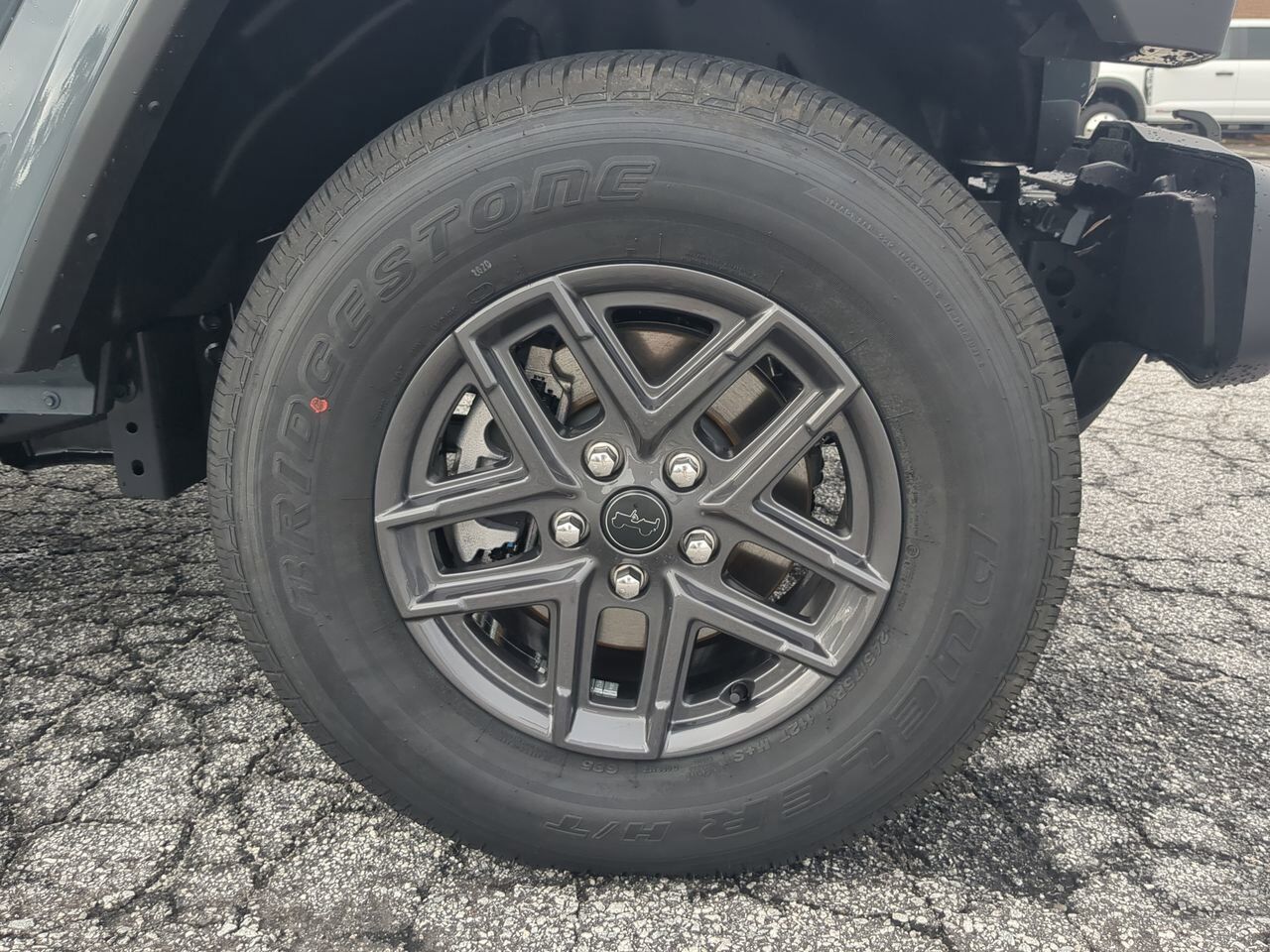 2025 Jeep Gladiator Sport S Appleton WI