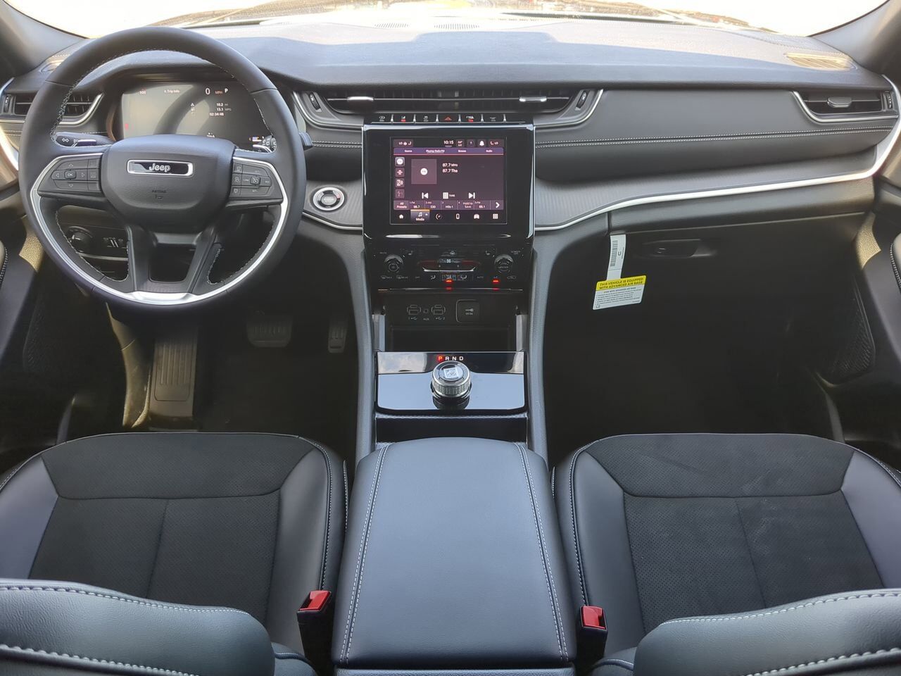 2025 Jeep Grand Cherokee Altitude X Appleton WI