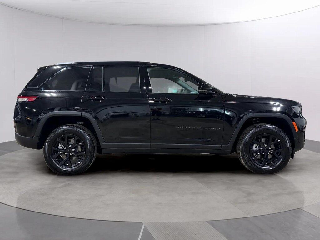 2025 Jeep Grand Cherokee Altitude X San Clemente CA