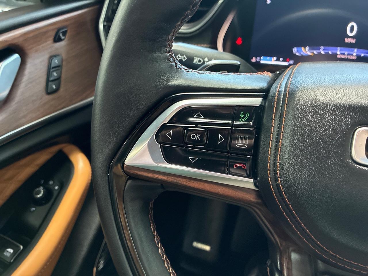2025 Jeep Grand Cherokee L Summit, 4x4, Lux Tech Group V, Adv ProTech Group IV, 19-Speaker Audio Houston TX 2025 Jeep Grand Cherokee L Summit, 4x4, Lux Tech Group V, Adv ProTech Group IV, 19-Speaker Audio Houston TX
