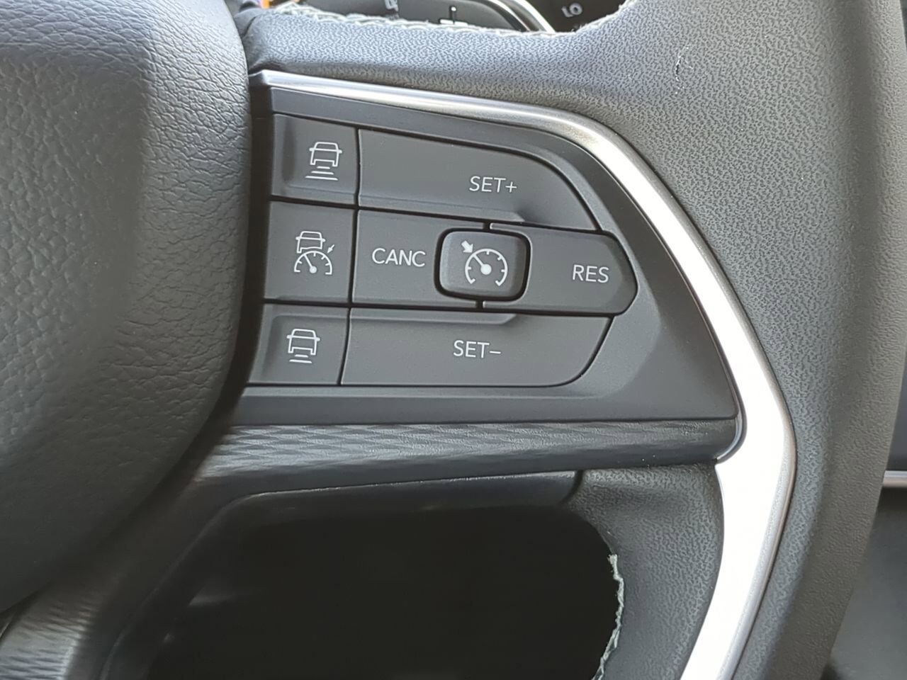 2025 Jeep Grand Cherokee Laredo Appleton WI