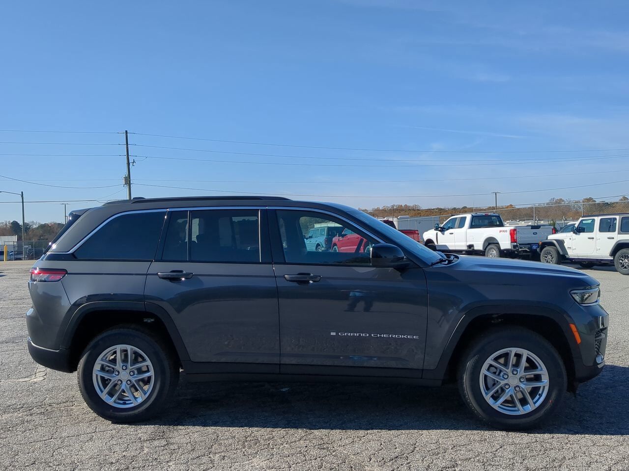2025 Jeep Grand Cherokee Laredo Appleton WI