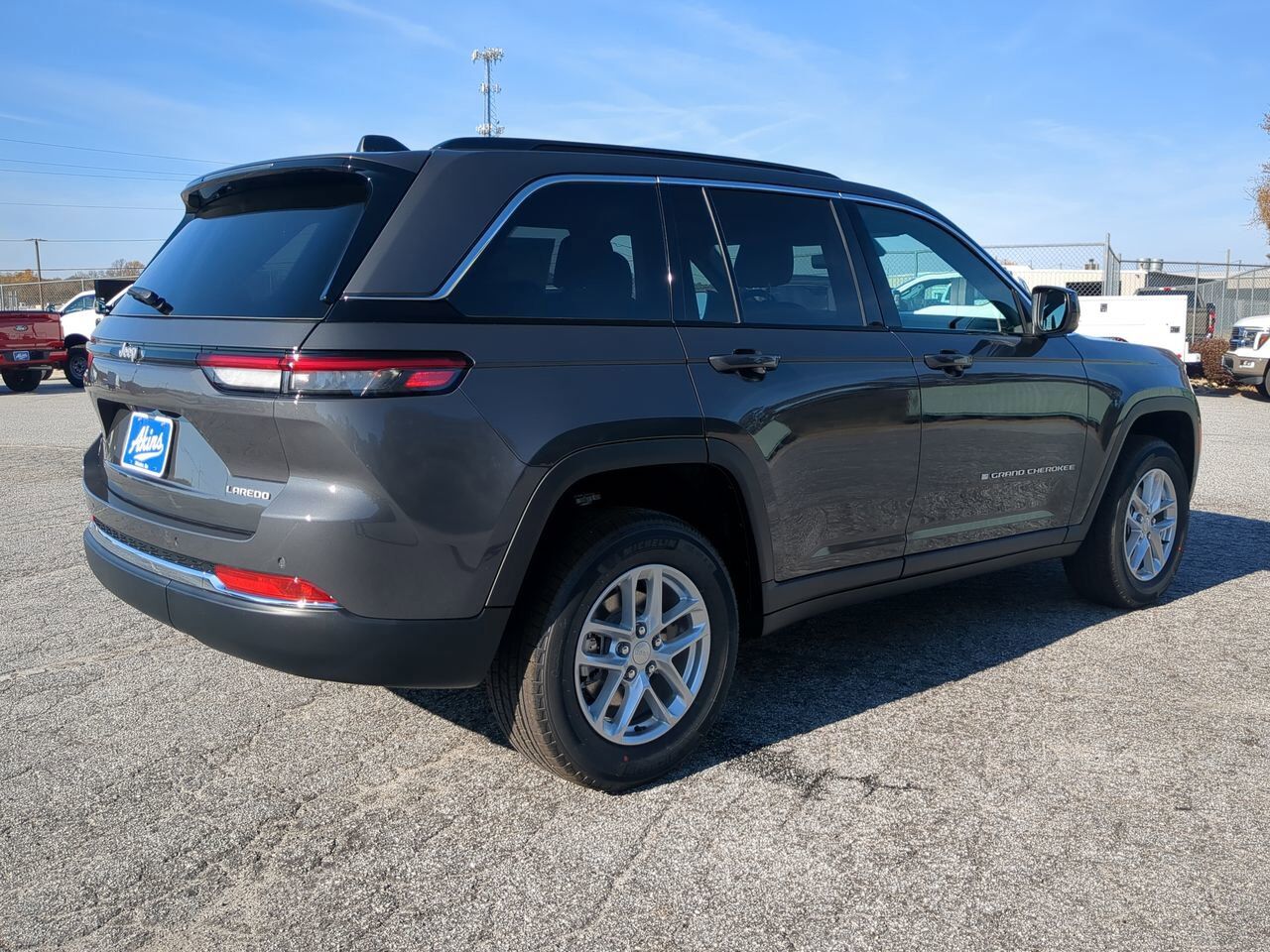 2025 Jeep Grand Cherokee Laredo Appleton WI