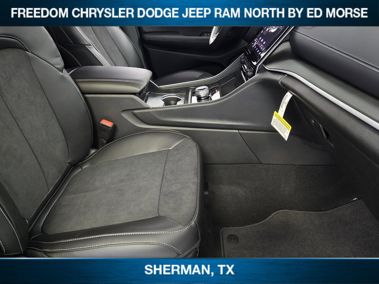 2025 Jeep Grand Cherokee Laredo Sherman TX