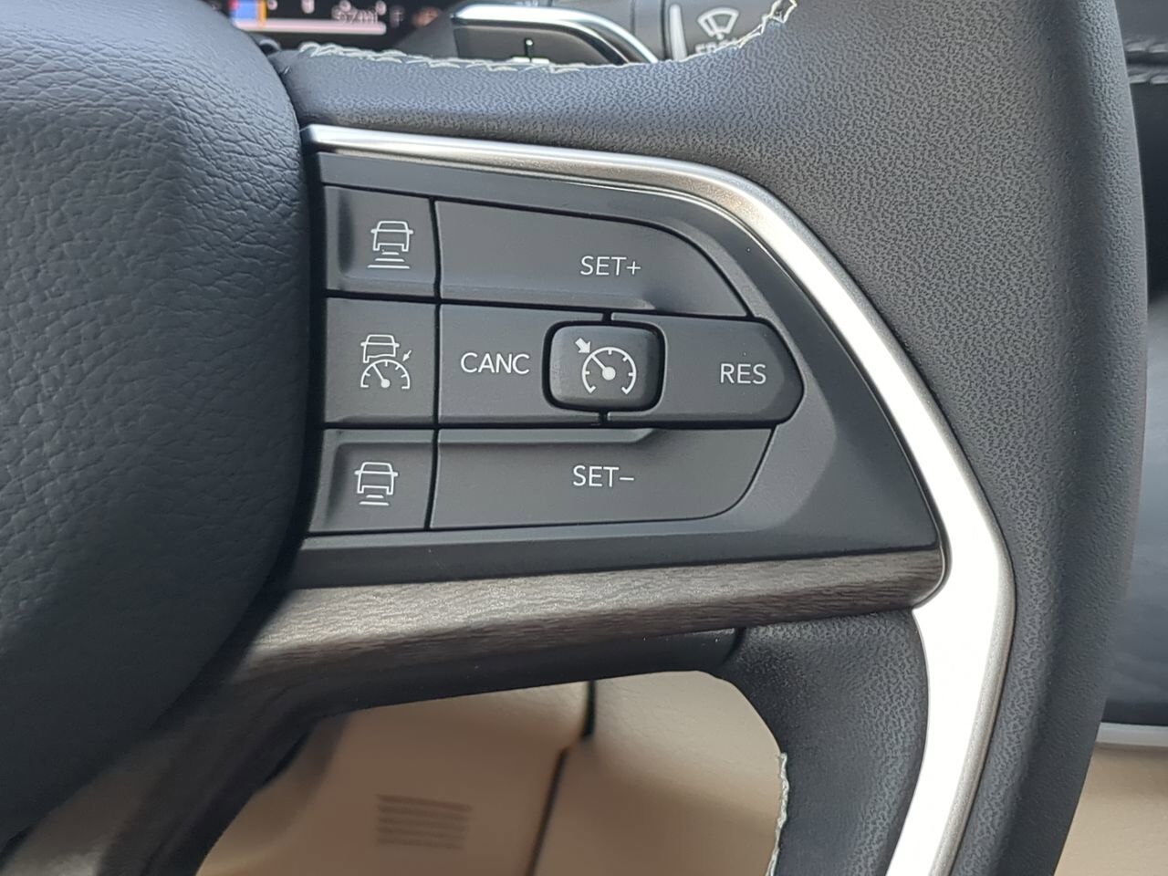 2025 Jeep Grand Cherokee Limited Appleton WI