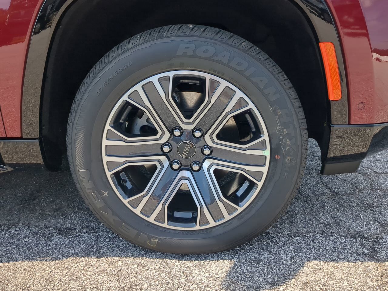 2025 Jeep Wagoneer Base Appleton WI