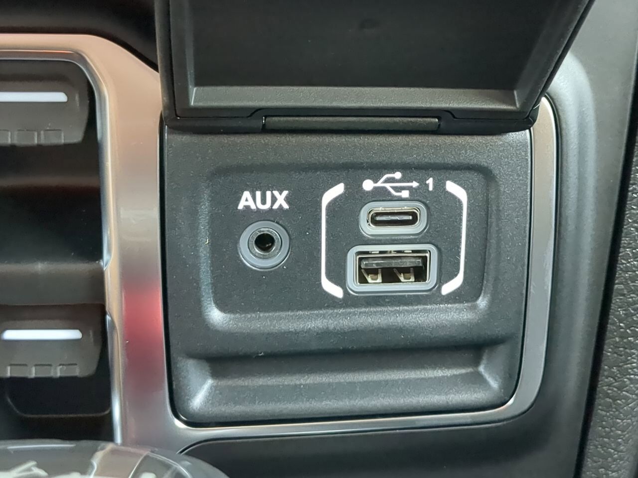 2025 Jeep Wrangler Sahara Appleton WI