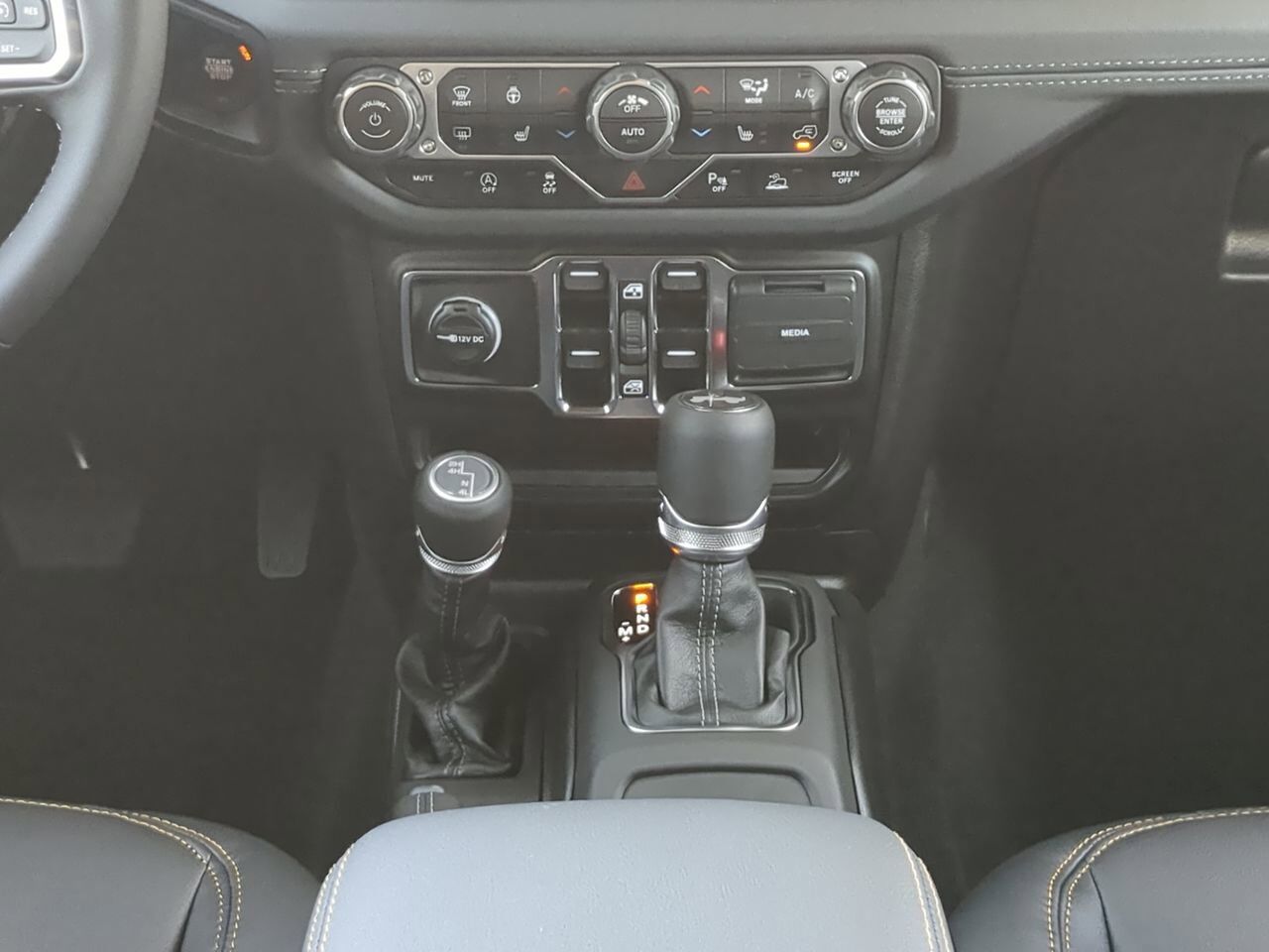 2025 Jeep Wrangler Sahara Appleton WI