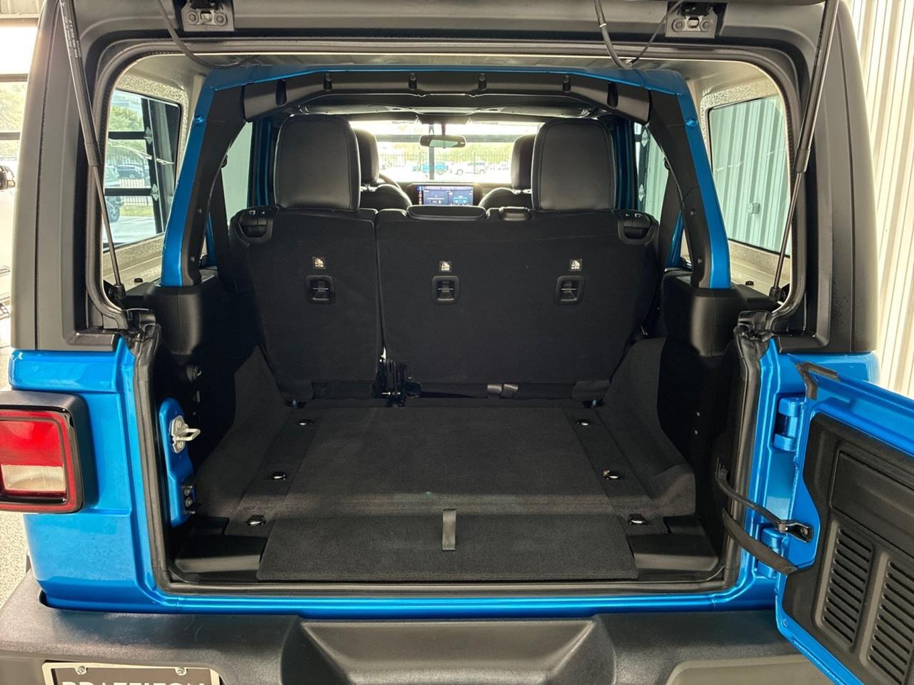 2025 Jeep Wrangler Sport, Leather, Lift, 20 Fuel Wheels, Only 5k Miles Houston TX 2025 Jeep Wrangler Sport, Leather, Lift, 20 Fuel Wheels, Only 5k Miles Houston TX