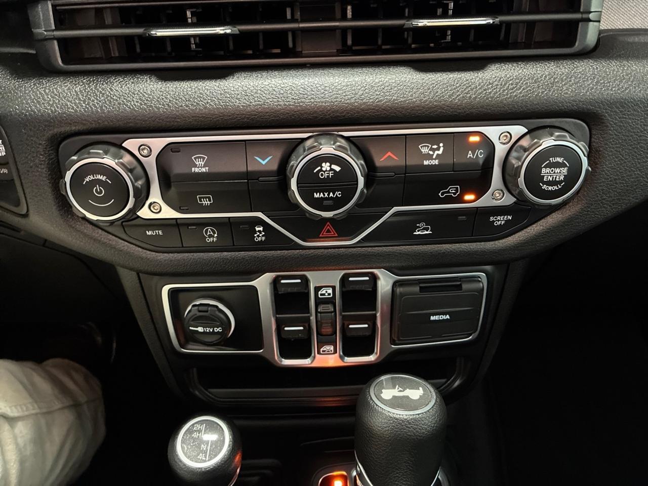 2025 Jeep Wrangler Sport, Leather, Lift, 20 Fuel Wheels, Only 5k Miles Houston TX 2025 Jeep Wrangler Sport, Leather, Lift, 20 Fuel Wheels, Only 5k Miles Houston TX