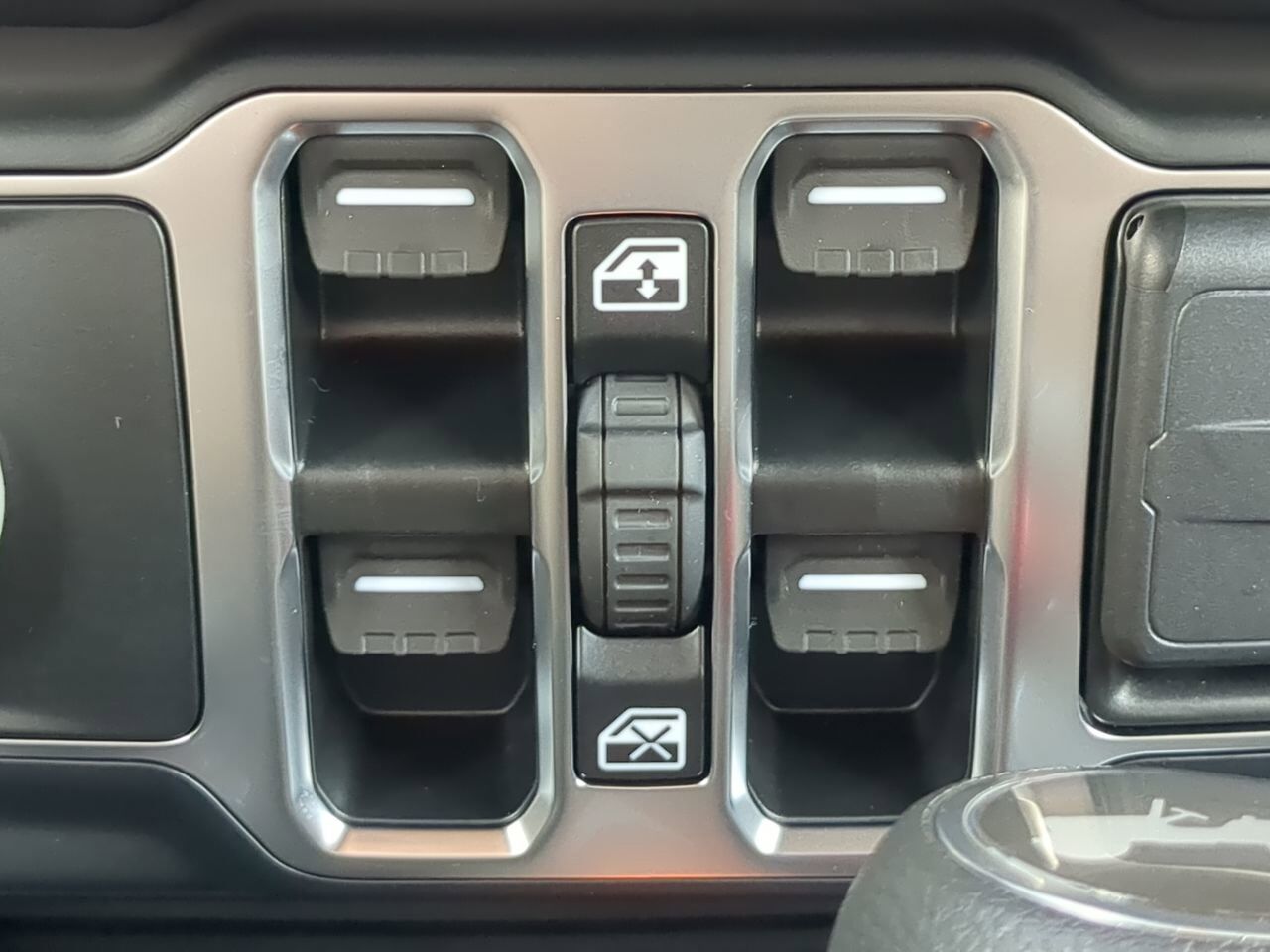 2025 Jeep Wrangler Sport S Appleton WI