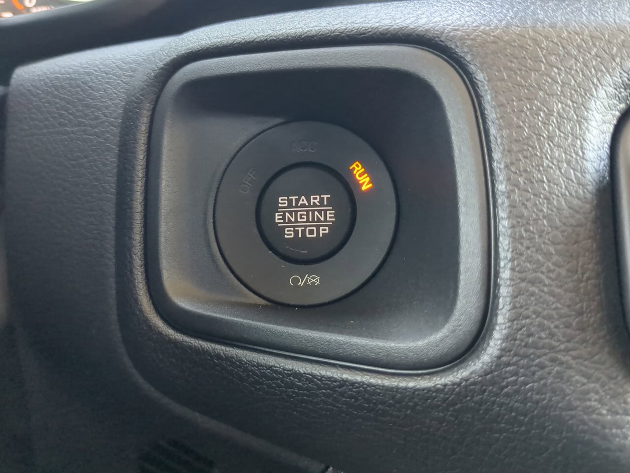 2025 Jeep Wrangler Sport S Appleton WI