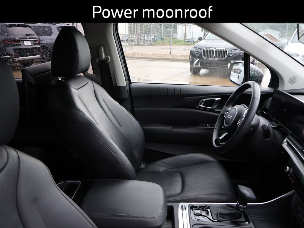 2025 Kia Carnival SX