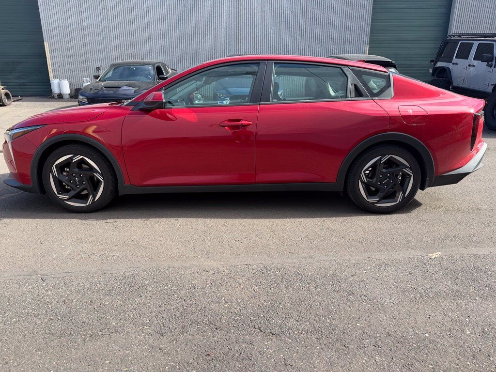 2025 Kia K4