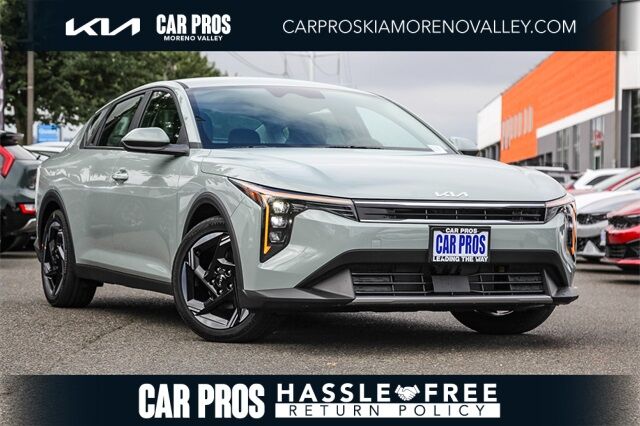 2025 Kia K4 2025 Kia K4