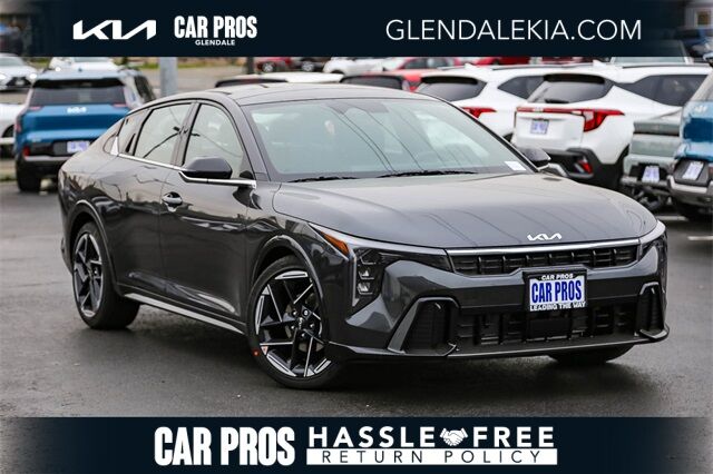 2025 Kia K4 GT-Line's photo