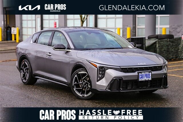 2025 Kia K4 GT-Line's photo