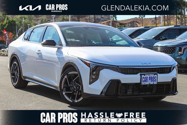 2025 Kia K4 GT-Line's photo