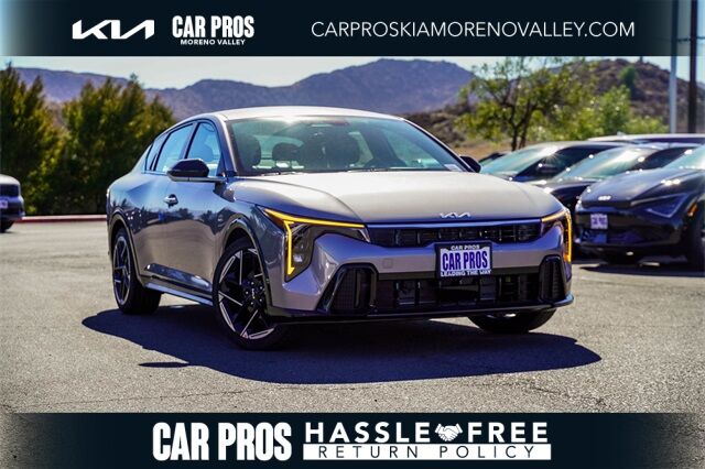 2025 Kia K4 2025 Kia K4