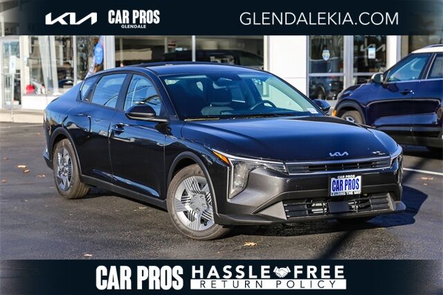 2025 Kia K4 2025 Kia K4