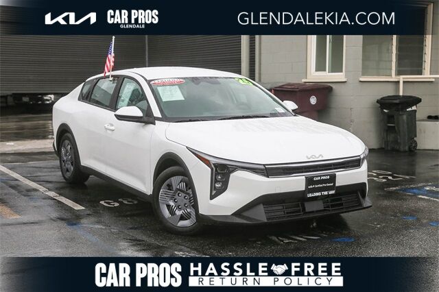 2025 Kia K4 2025 Kia K4