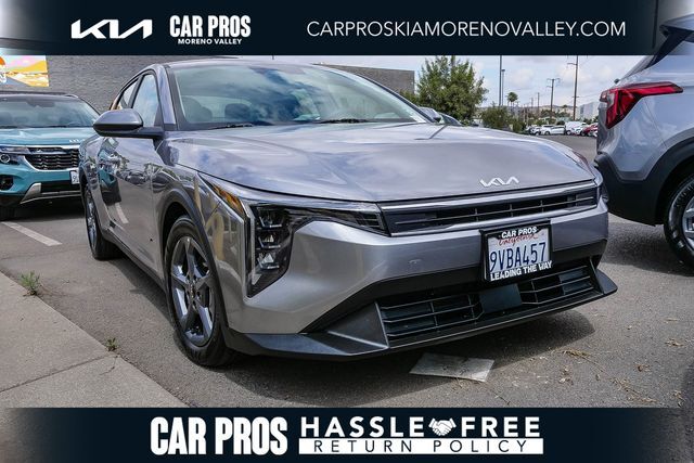 2025 Kia K4 2025 Kia K4