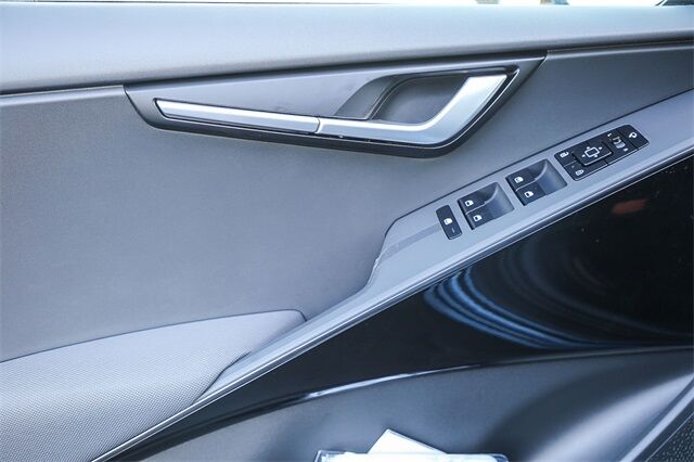 2025 Kia Niro EX Touring Huntington Beach CA 2025 Kia Niro EX Touring Huntington Beach CA