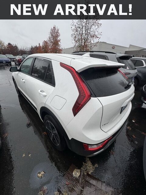 2025 Kia Niro LX Renton WA 2025 Kia Niro LX Renton WA