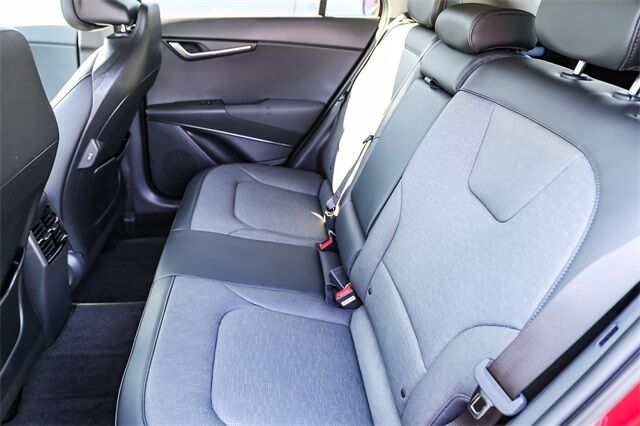2025 Kia Niro SX Renton WA 2025 Kia Niro SX Renton WA