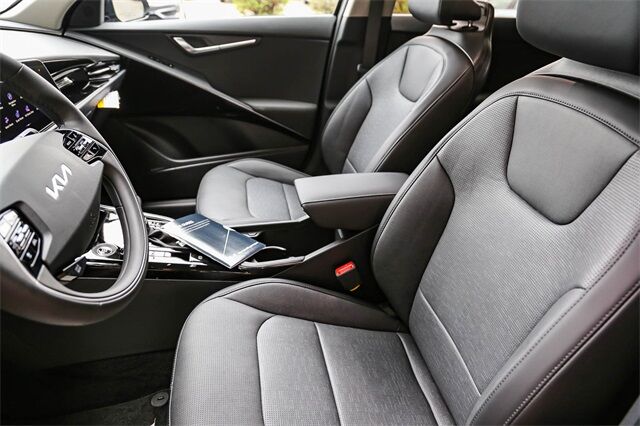 2025 Kia Niro SX Renton WA 2025 Kia Niro SX Renton WA