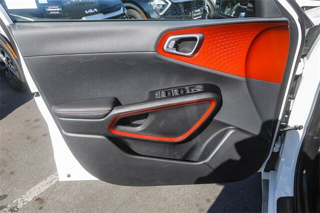 2025 Kia Soul GT-Line Glendale CA 2025 Kia Soul GT-Line Glendale CA