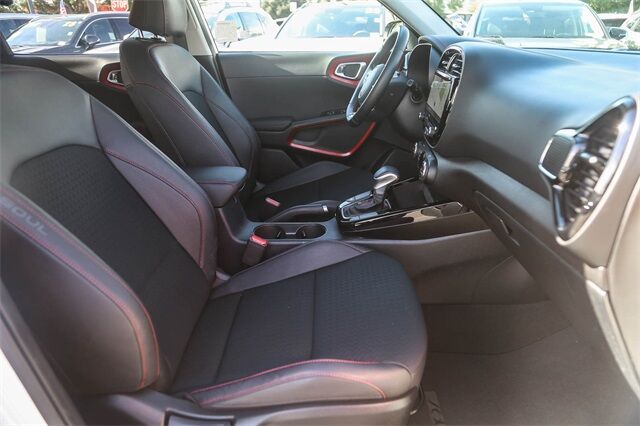 2025 Kia Soul GT-Line Glendale CA 2025 Kia Soul GT-Line Glendale CA