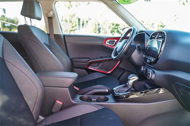 2025 Kia Soul GT-Line Moreno Valley CA 2025 Kia Soul GT-Line Moreno Valley CA
