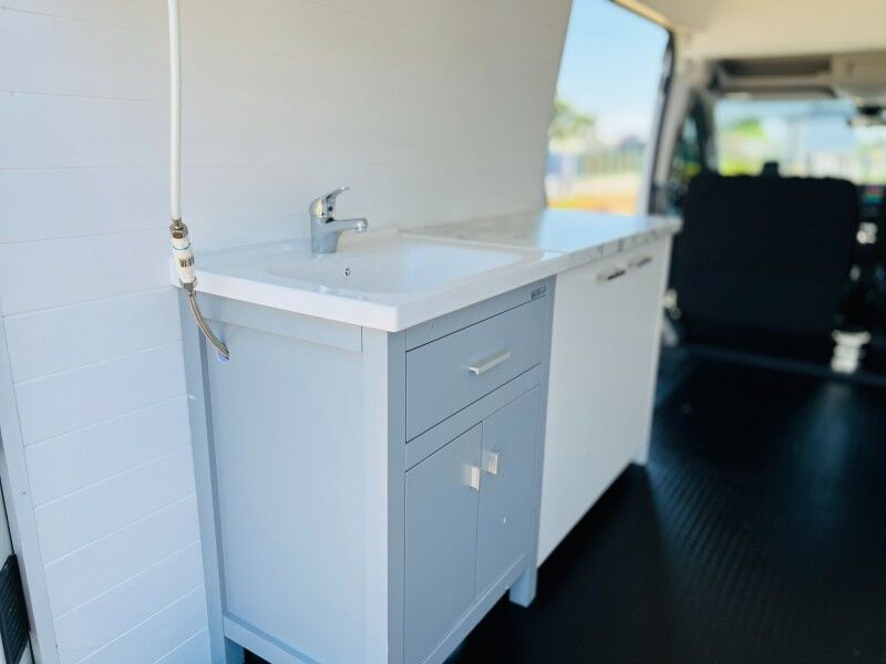 2025 LDV Deliver 9 Van (2.0L Diesel) Vaitele 2025 LDV Deliver 9 Van (2.0L Diesel) Vaitele