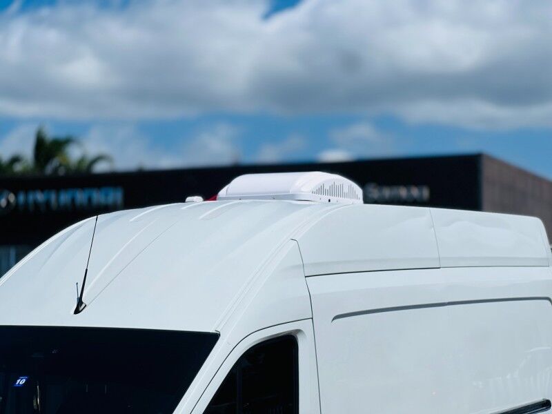 2025 LDV Deliver 9 Van (2.0L Diesel) Vaitele 2025 LDV Deliver 9 Van (2.0L Diesel) Vaitele