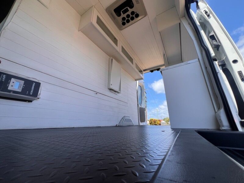 2025 LDV Deliver 9 Van (2.0L Diesel) Vaitele 2025 LDV Deliver 9 Van (2.0L Diesel) Vaitele
