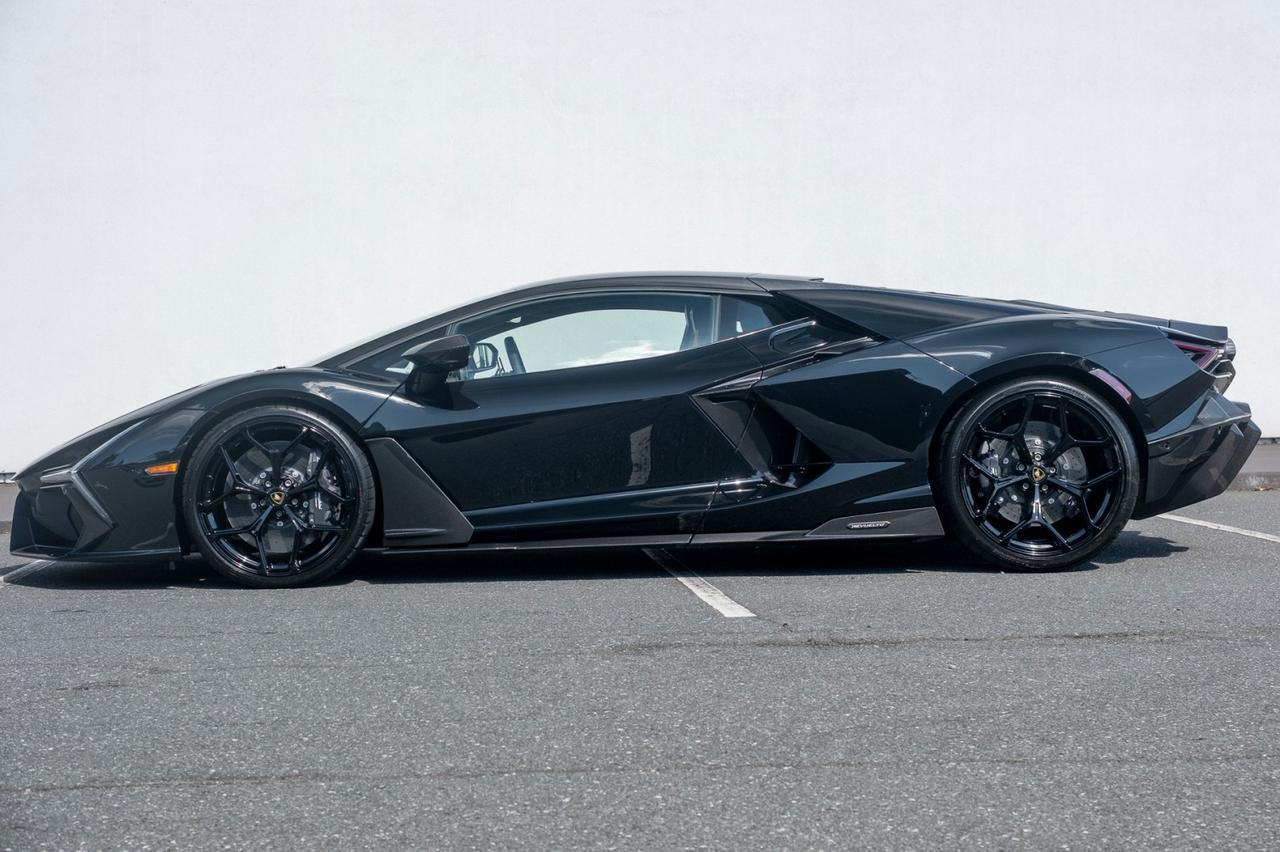 2025 Lamborghini Revuelto Charlotte NC 2025 Lamborghini Revuelto Charlotte NC