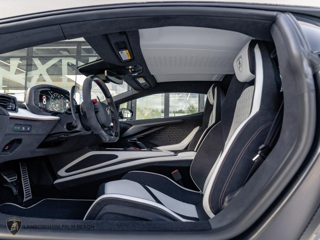 2025 Lamborghini Revuelto West Palm Beach FL