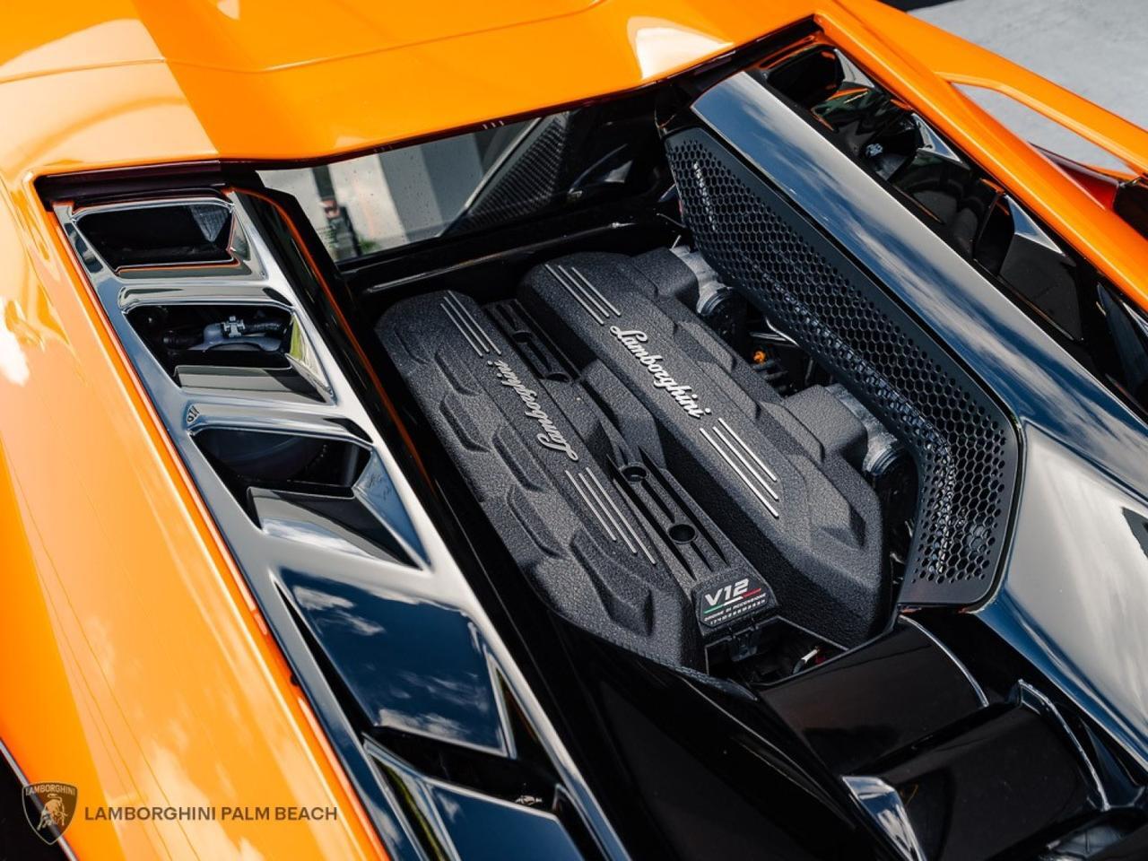 2025 Lamborghini Revuelto West Palm Beach FL