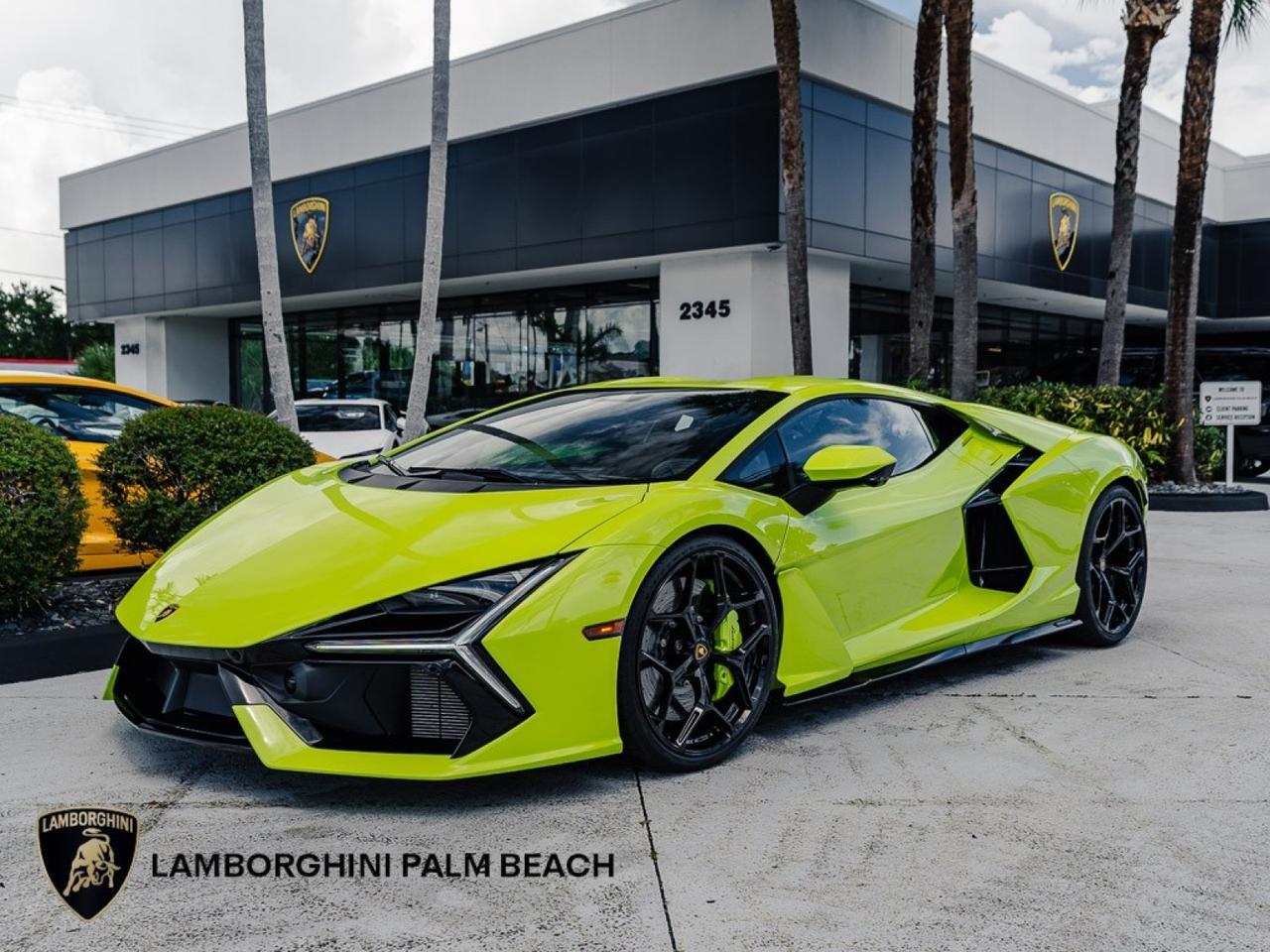 2025 Lamborghini Revuelto